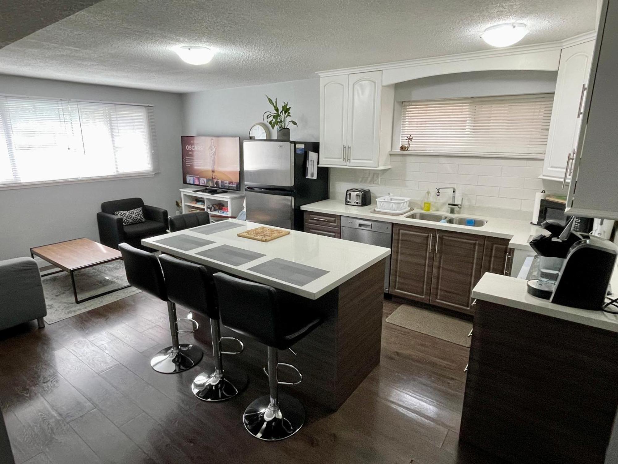 Suite Sunrise Vancouver Exterior foto